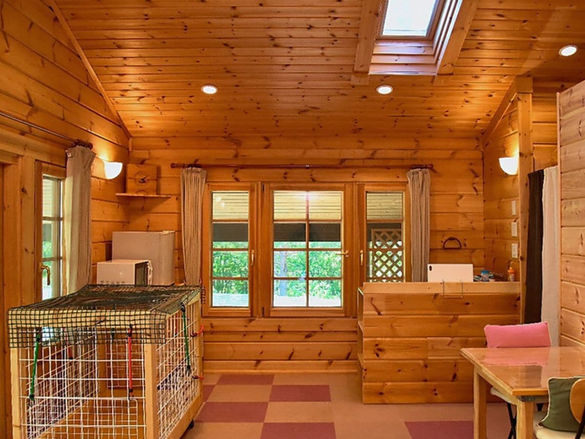 コテージ西棟_ゲージと室内