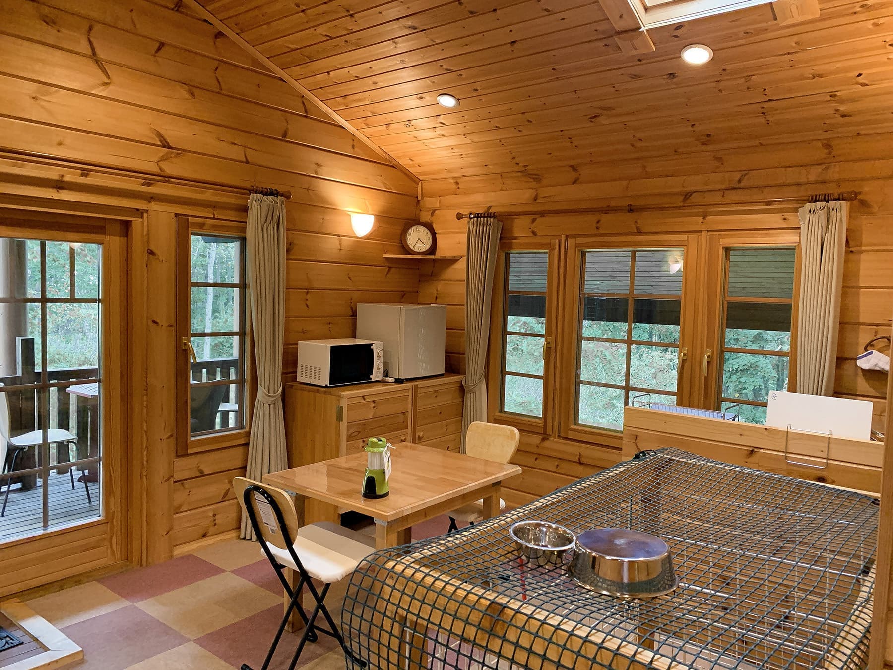 コテージ西棟の内部